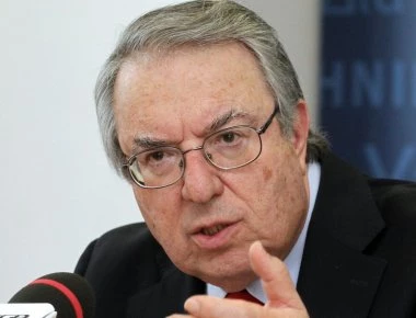 Γ.Μπαμπινιώτης: «Δεν έπρεπε ποτέ να αναγνωρίσουμε τη μακεδονική γλώσσα- Τώρα μιλάνε για ‘μακεδονική’ ταυτότητα»